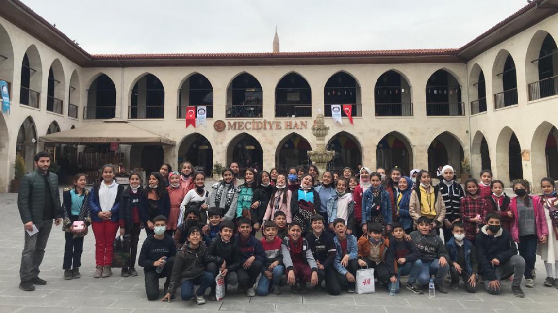 Öğrencilerimiz Şahinbey Belediyesinin Kütüphaneler Haftası Kapsamında Düzenlediği Geziye Katıldı