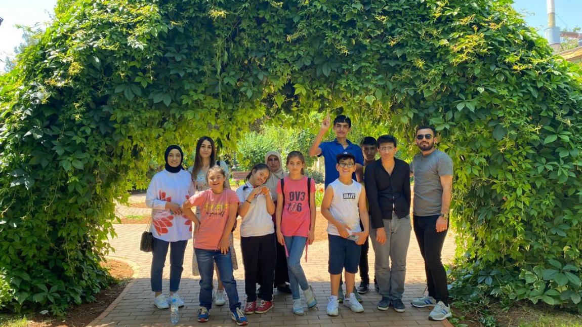 Engelliler Haftası Kapsamında Özel Eğitim Sınıfı Öğrencilerimiz ve Öğretmenlerimiz Botanik Park Gezisine Gittiler